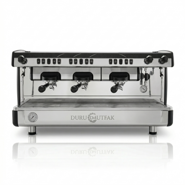La Cimbali Espresso Kahve Makinesi (3 Gruplu Tam Otomatik)